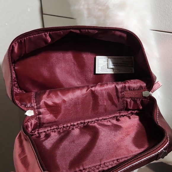 Avon Metallic redish pink makeup bag - Picture 10 of 17